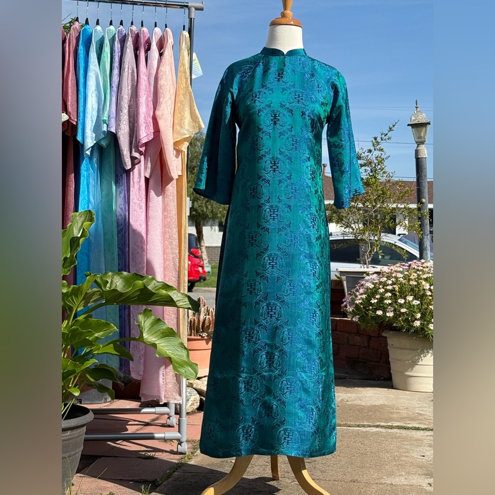 Modern Ao Dai